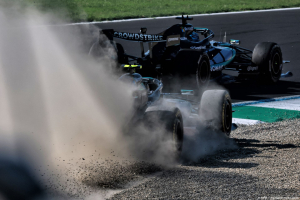 Photo Wolff admet qu'il a failli intervenir dans le duel Russell - Antonelli