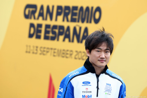 Photo Tsunoda pense à la F1 pour 2027... et tacle les propos de Verstappen sur sa performance