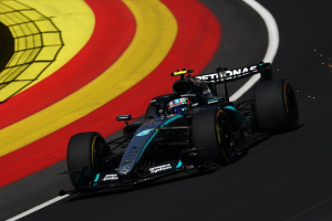 Photo EL2 - Antonelli devance les Ferrari, Lindblad premier dans le mur