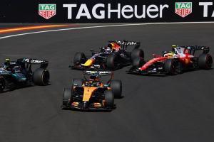 Photo Red Bull justifie la décision d'obliger Verstappen à laisser passer Hamilton