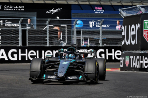 Photo Mercedes F1 explique la stratégie à deux arrêts inattendue de Russell à Madrid