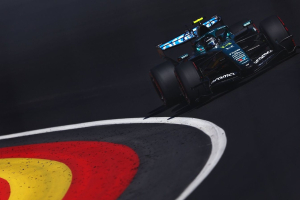 Photo Mercedes ouvert à une révision de l'ADUO sur fond de discussion Alonso-FIA