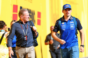 Photo Jos Verstappen pousse son fils Max pour un test en rallye