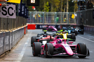 Photo F2, Bakou, Course Principale 1 : Dunne s'impose enfin, Câmara prend la tête du championnat