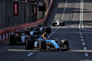 Photo Williams F1 retrouve les points à Bakou mais Sainz est sous enquête