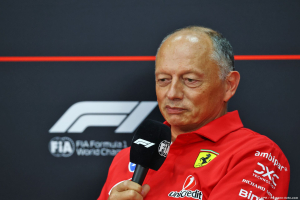 Photo Vasseur appelle la F1 à trouver 'assez rapidement' un compromis pour les V8