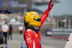 Photo Hamilton a fait son meilleur tour de l'année en qualifs à Sepang