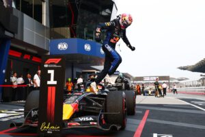 Photo Verstappen renoue avec la victoire après une course complètement folle à Sepang