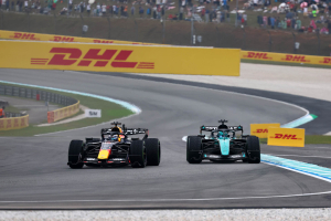 Photo Verstappen remercie Red Bull d'avoir pris 'les bonnes décisions' après une victoire 'fantastique'