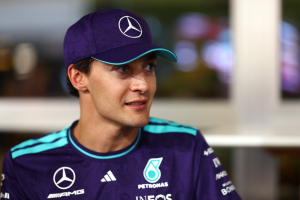 Photo Russell revient à l'ancienne spécification de la Mercedes à Singapour