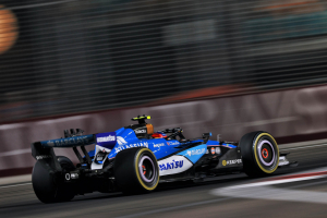 Photo Sainz explose contre la FIA et un nouveau bug : 'Où est passée l'équité sportive ?'