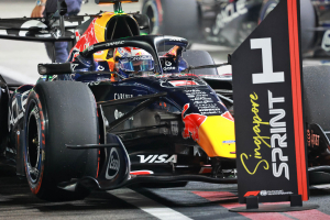 Photo Officiel : Verstappen conserve la pole du Sprint à Singapour, pourquoi il a pu être blanchi