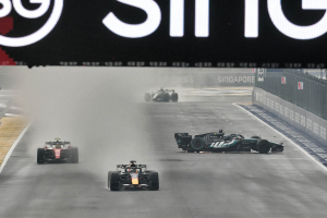 Photo Russell explique son crash au Sprint : 'plus d'énergie que prévu à la sortie du virage'