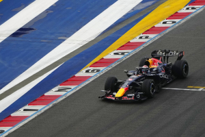 Photo GP de Singapour de F1 : La grille de départ, pire qualification de la saison pour Isack Hadjar, Lewis Hamilton manque la pole