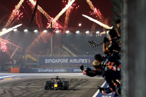 Photo Championnat - Antonelli aura sa première balle de match, Verstappen fond sur Hamilton