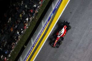 Photo Hamilton malade après le Grand Prix de Singapour