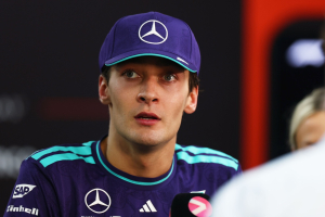Photo Red Bull est l'équipe à battre en F1 selon Russell, mais Antonelli apporte une précision